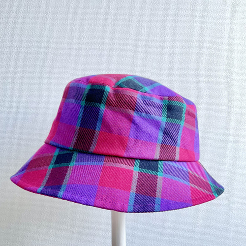 【美品】BURBERRY BLUE LABEL ピンクチェックバケットハット BURBERRY（バーバリー） バケットハット チェック柄 帽子 ベージュ