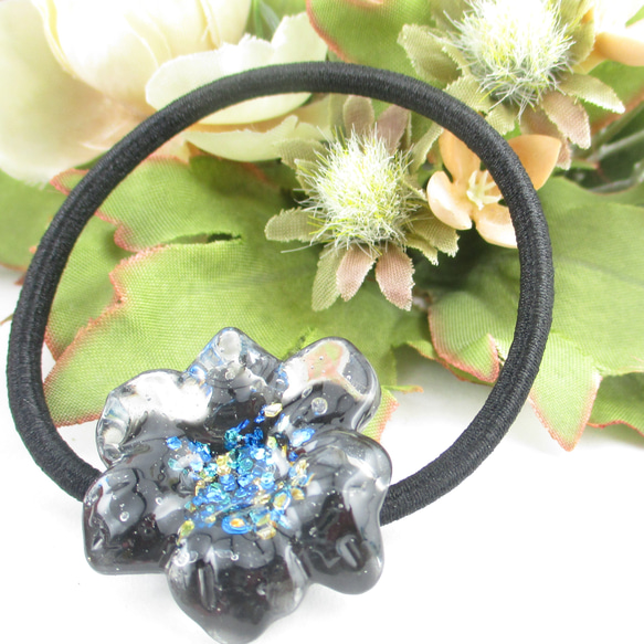 アンダルシアから届いたクォーツは、とても凛々しい華の恋物語でした♪(ぼぼ屋のヘアゴム)SH200 1枚目の画像