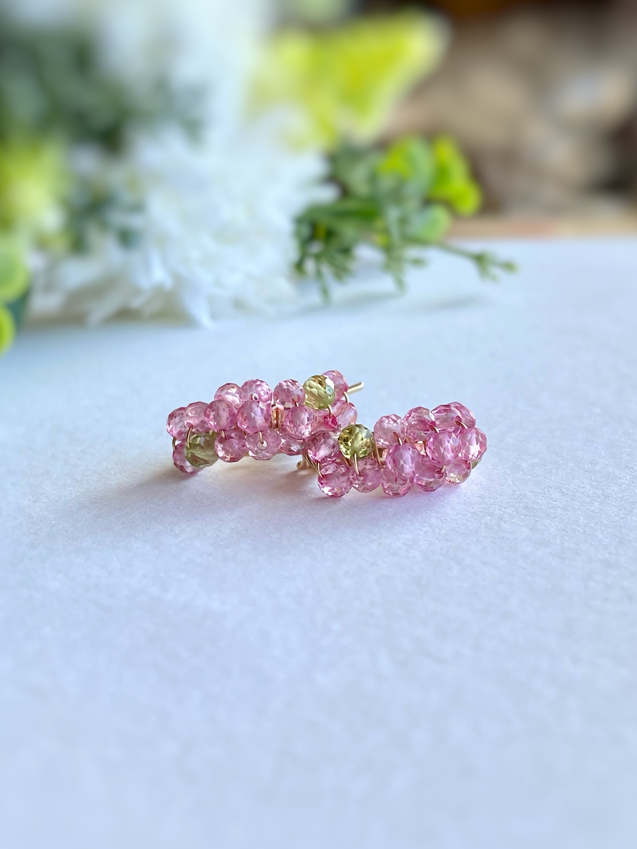 春色のフープピアス 桜 ピンクトパーズ ペリドット11月誕生石 14kgf/sv925 黄玉