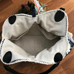 マーガレットモチーフのグラニーバッグ（ブルー）★手編み 編み物 2枚目の画像