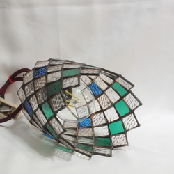 ひし形ガラスのペンダントライト（M-2）　（電球色ＬＥＤ電球含まず。ステンドグラス）　 9枚目の画像