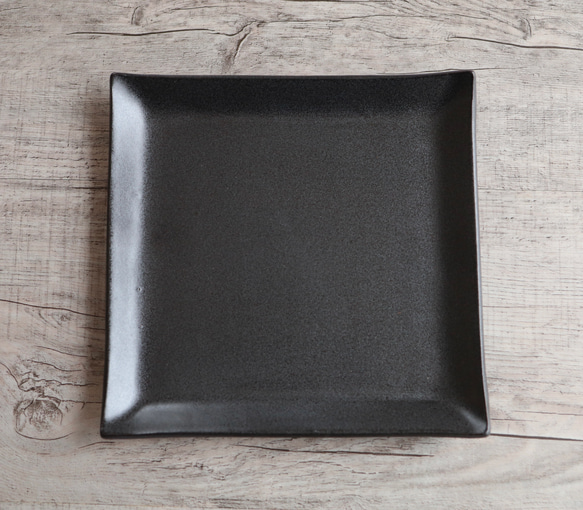 【陶器】黒釉角皿 1枚目の画像
