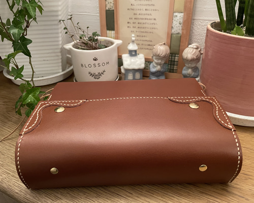 受注見本 ハンドメイド本革新改訳大型版聖書カバー／ブック