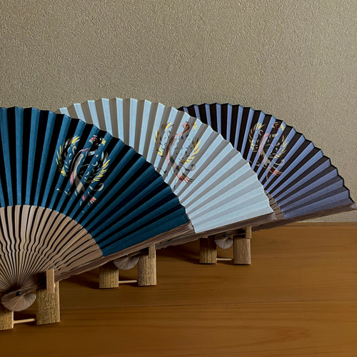 伝統工芸品】奈良扇子 絹張切抜扇子 鳳凰 男性用 【夏にピッタリ！全3