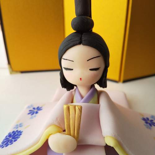 粘土の雛人形 ピンクの春色ひな祭り 樹脂粘土のお雛様 送料無料