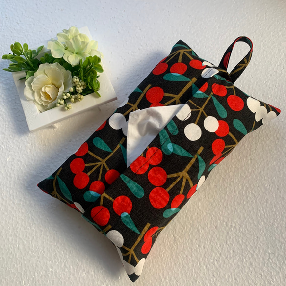 エコティッシュカバー☆マスクストッカー☆北欧風赤い実白い実☆3カラー 2枚目の画像