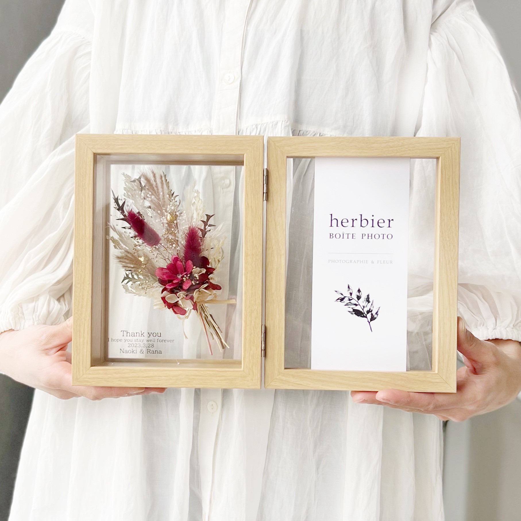 写真立て　文字入れOK　木製ガラスフォトフレーム　609レッド　両親贈呈　ウェディング　子育て感謝状　誕生日