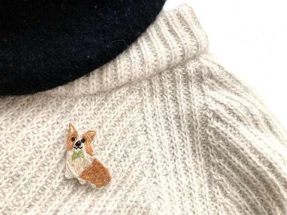 わんこ刺繍ブローチ/キーホルダー コーギー 4枚目の画像