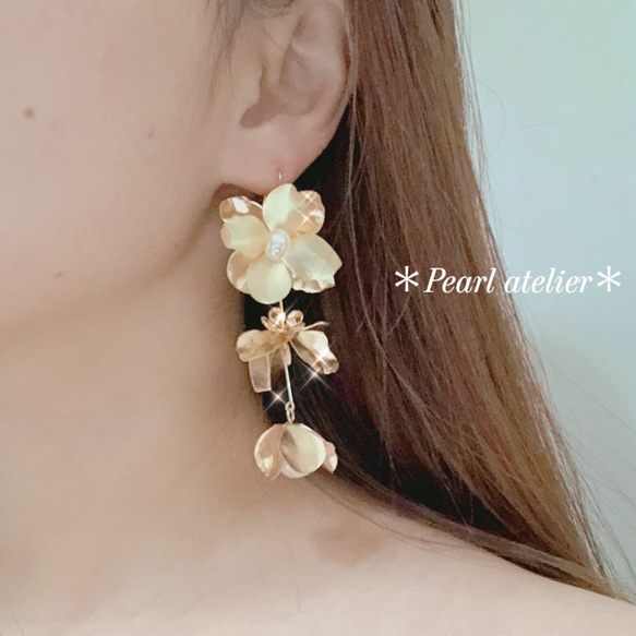 メタルgold flower✨ウエディング ミディアムロングピアス 6枚目の画像