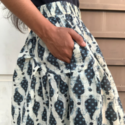 インド綿切り替えギャザーロングスカート 4枚目の画像