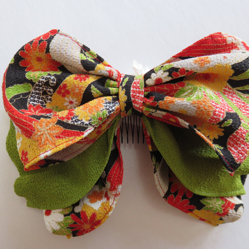 和柄と無地ちりめんコラボのワイヤー入りおしゃれな和モダンリボン髪  