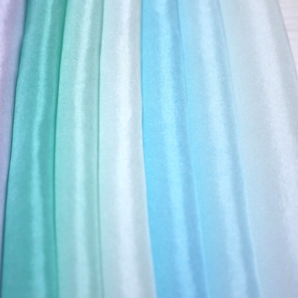 (C-01) 微薄純絲身襯 羽扇 手染12件套 4色漸變粉紅紫藍綠淺藍 適用於手工藝品 第4張的照片