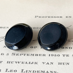 【送料無料】2個 1930s チェコ製 アンティーク ヴィンテージ 黒ガラスボタン 素材 [EY8418] 3枚目の画像