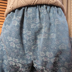 扇模様のもんぺパンツ　総丈９１ｃｍ　着物リメイク 2枚目の画像