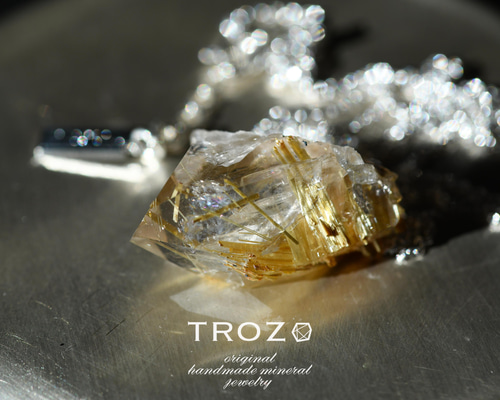 天然石ルチルクォーツの原石　ご購入前に在庫確認必要NO.091713 ルチルクォーツ 原石磨き835g 天然石販売 名取貴石 天然石