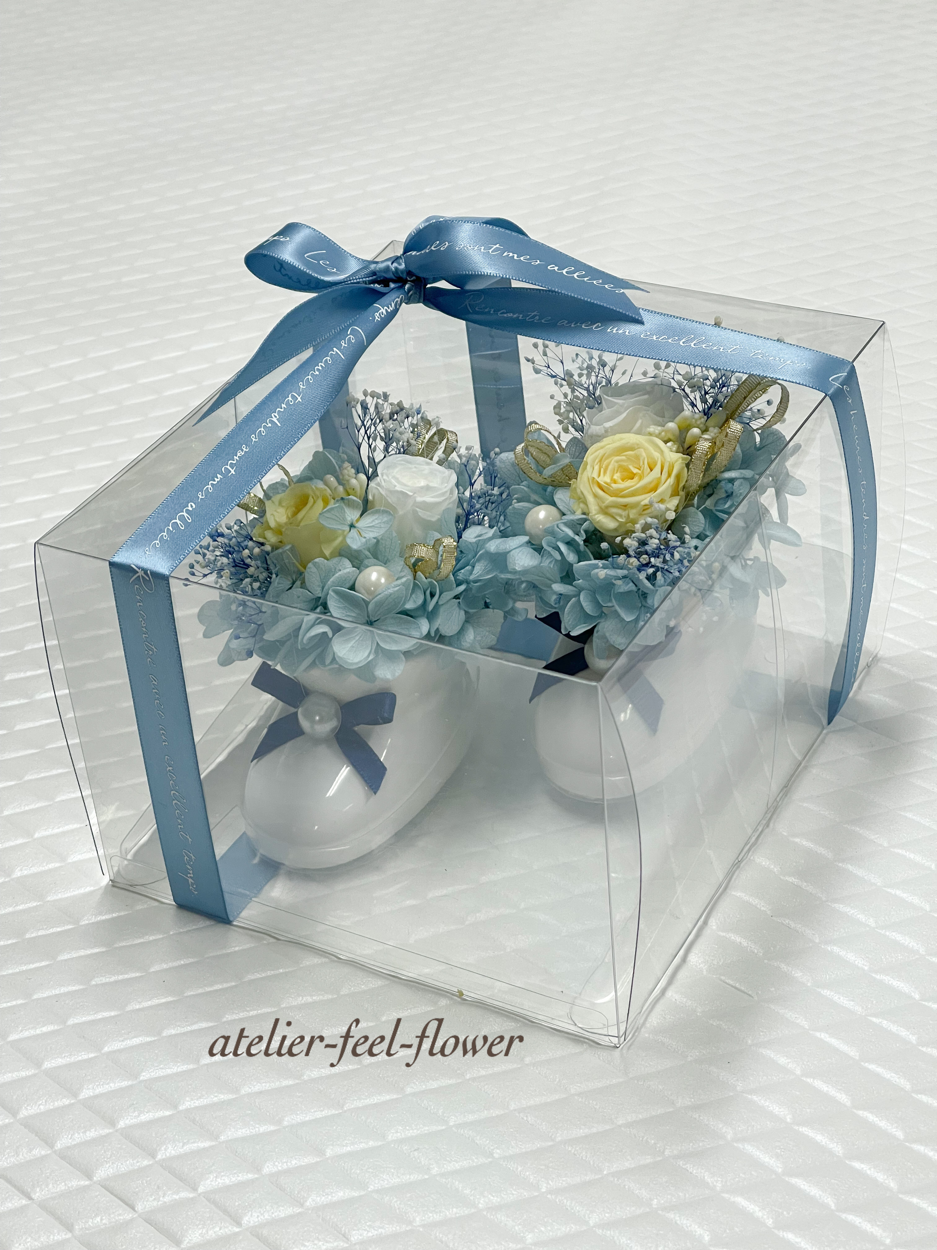 出産のお祝いに【ベビーシューズ⭐︎プリザーブドフラワー】