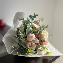 スイートピーとバラのホワイトブーケ 白い花 前撮り 結婚式