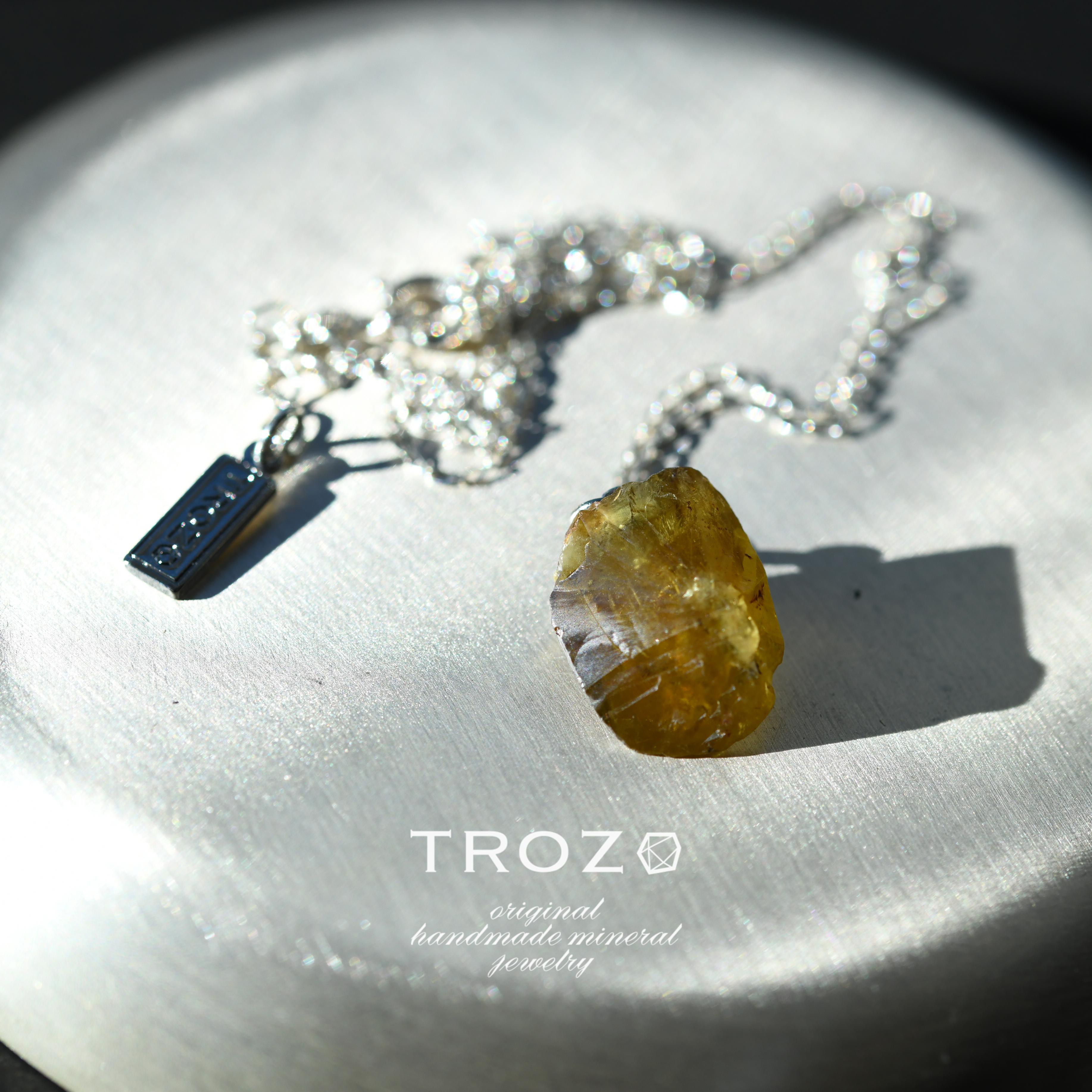 【053 Stay Gold Collection】 ゴールデンスフェーン 鉱物原石 ネックレス 天然石 アクセサリー