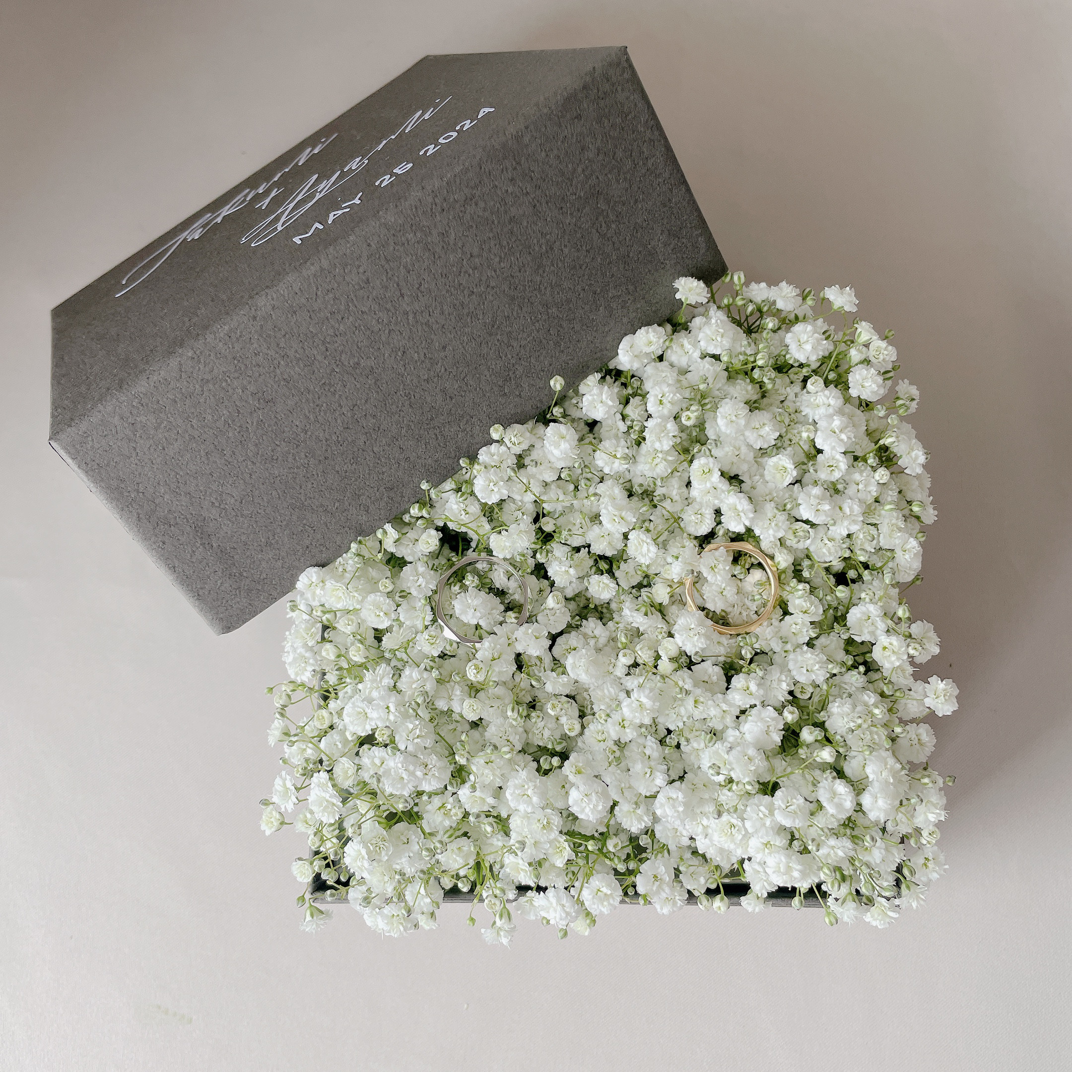 生花のリングピロー　かすみ草（期間限定：10月〜5月挙式の方）