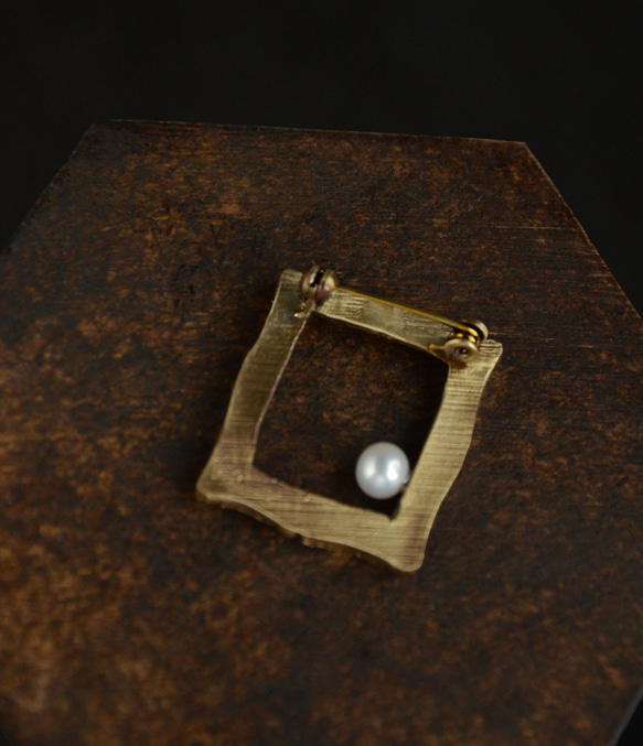 Museum / brooch - Pearl 4枚目の画像