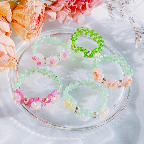 ビーズリング＊シンビジウム❃ 1月誕生花 韓国 指輪・リング