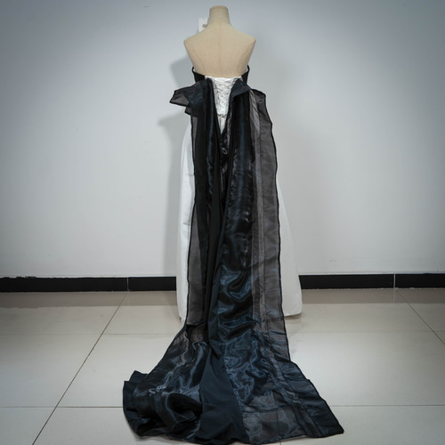 新品】2色 ベアトップ ウエディングドレス 細見えシルエットリボン  