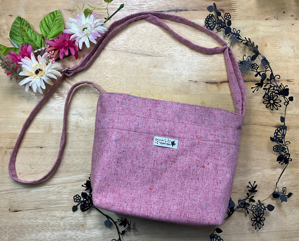 &lt;限1件&gt; [Walk Pochette] Wool Tweed Pink Smartphone Shoulder 第1張的照片