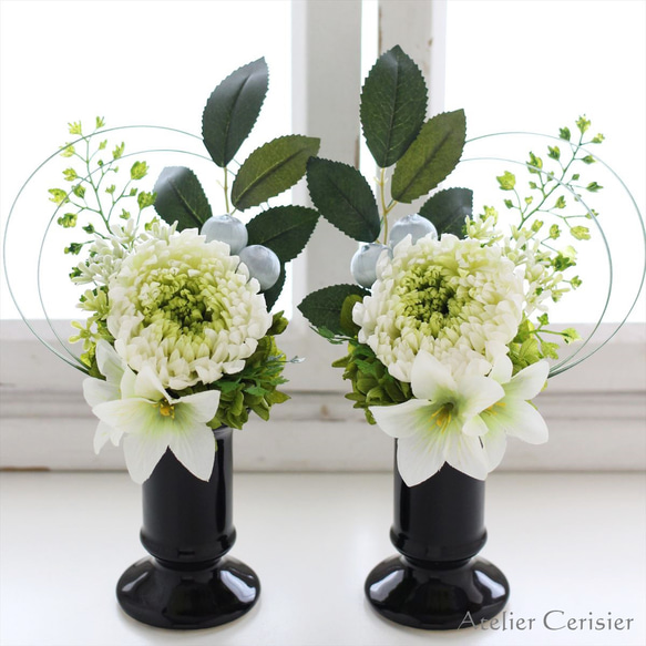 【特割】大輪菊のお供え花 一対（2個1セット）（緑白菊 桔梗）仏花 Sサイズ プリザーブドフラワー 2枚目の画像
