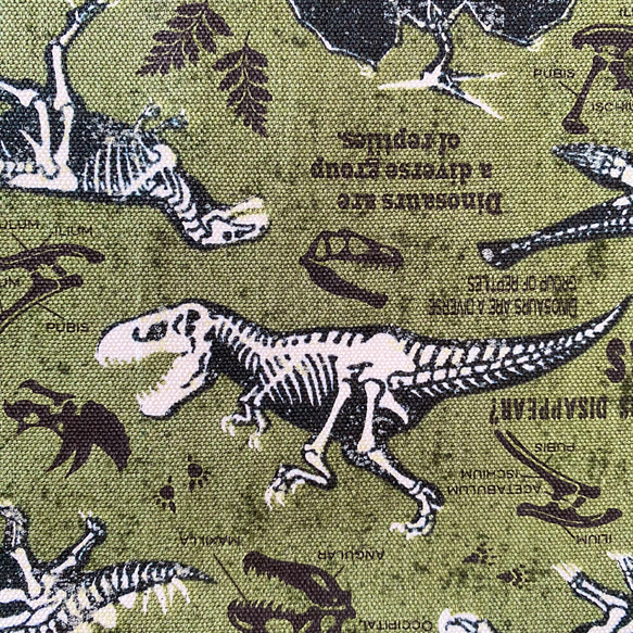恐竜柄のスモック④長袖 カーキグリーン×ネイビー 100、110、120サイズ 6枚目の画像