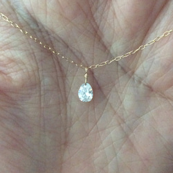 氷の雫みたいな涙型ダイヤの一粒ネックレス 0.24ct  K18 上品 シンプル 大人可愛い 普段使い 11枚目の画像