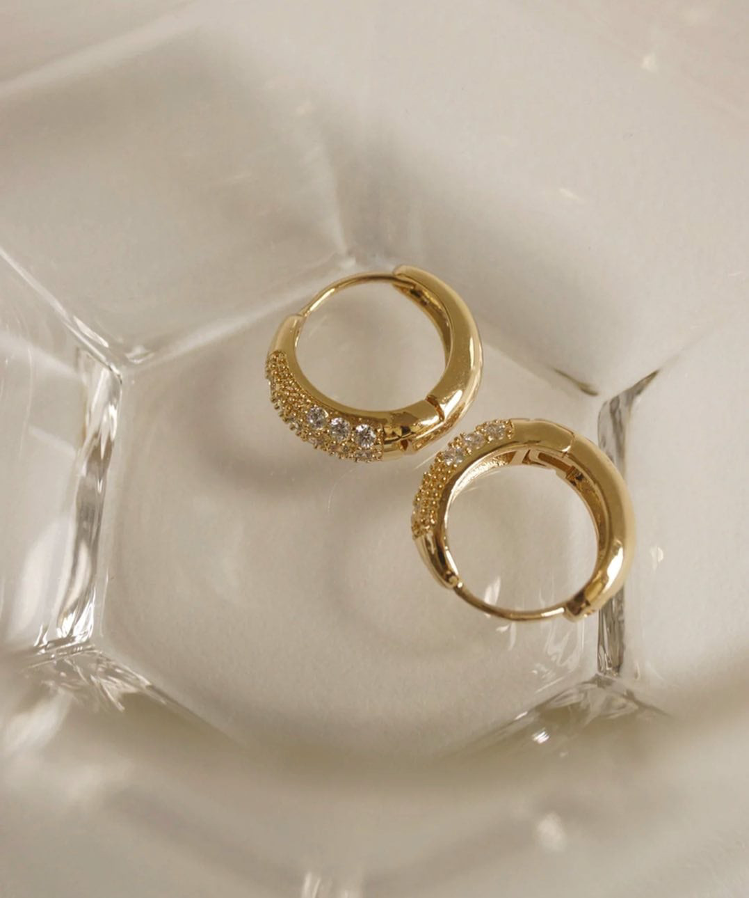 SALE【p85】ジルコニアフープピアス 18kgp