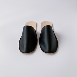 足に馴染むレザースリッパ「Slippers (black)」 4枚目の画像