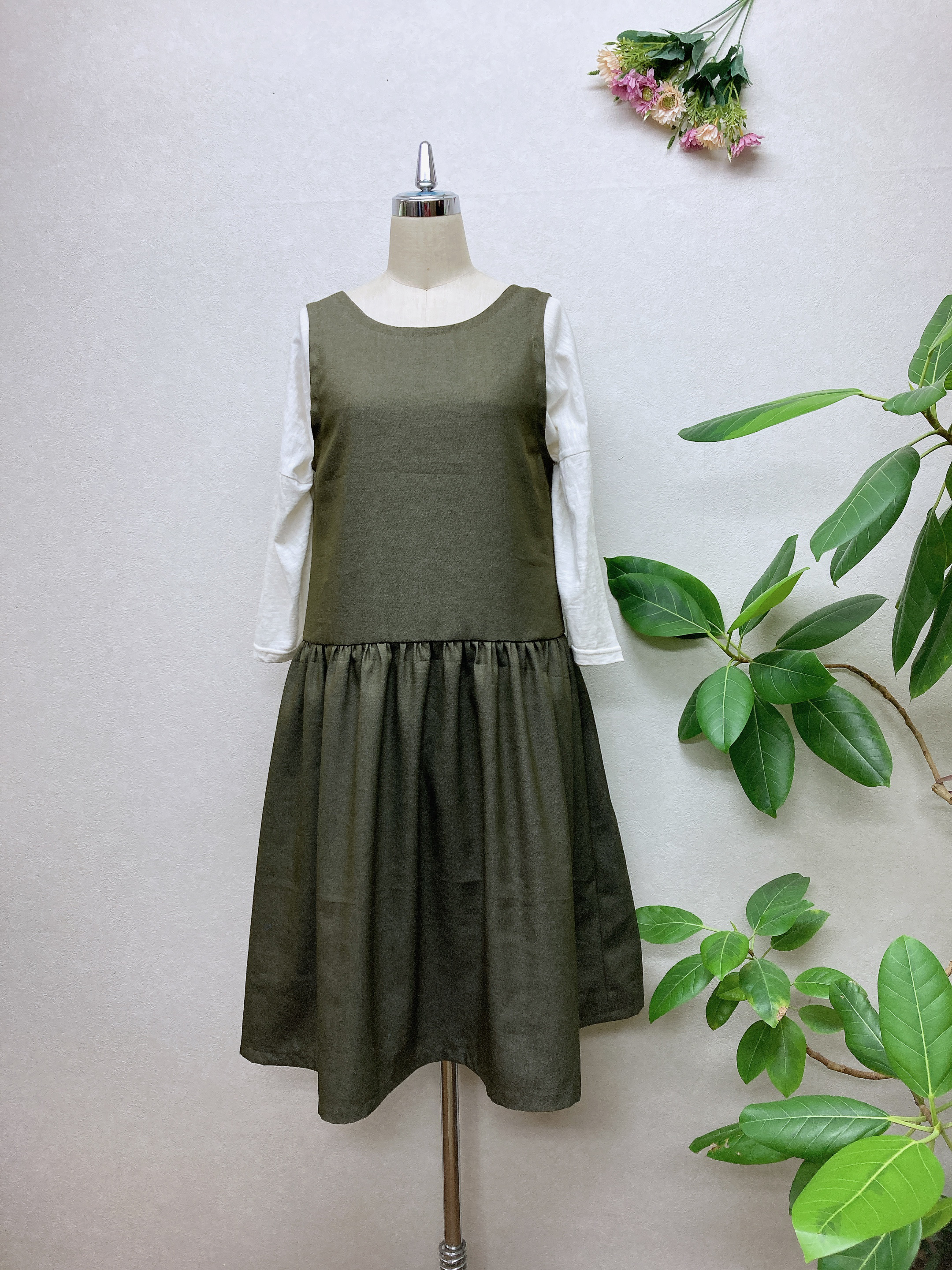 ソフトデニム＊前後着用出来る♪シンプルジャンバースカート＊カーキ色＊サイズ有り