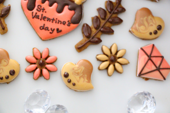 アイシングクッキー　バレンタイン　ハート　宝石　ケーキトッパー　飾り　オーダー　チョコレートカラー　大人　可愛い　くま 7枚目の画像