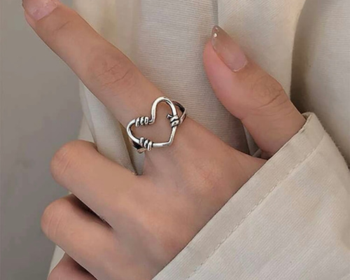 【可愛いハート型♡】HERMES シルバーリング 33c682f7e3c2a134288a94b857c4e8