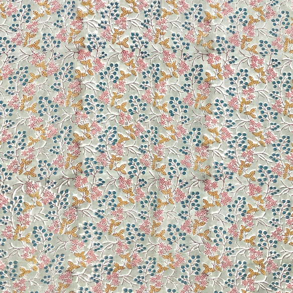 [50cm單位]灰藍色水果粉紅色花朵印度手工塊印花布料紡織棉 第4張的照片