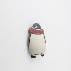 スヌード王様ペンギンひな 漆ブローチ 2枚目の画像
