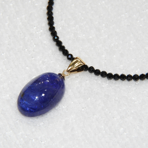 タンザニアの秘宝！宝石質ナチュラルタンザナイトのK18YGペンダント