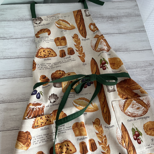 送料無料】エプロン（パン柄） エプロン 4 leaf clover 通販 15329346