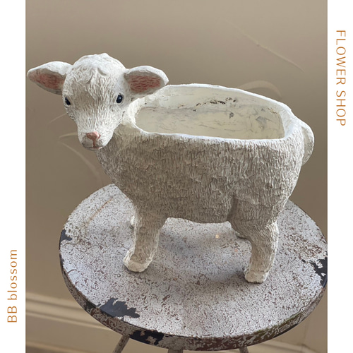 可愛い羊ムートンポット 鉢 》 観葉植物 多肉植物 お花の寄せ植えに