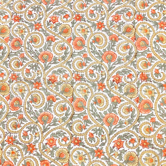 【50cm単位】ホワイトイエローオレンジフラワー　インド　ハンドブロックプリント生地　テキスタイル  コットン 4枚目の画像