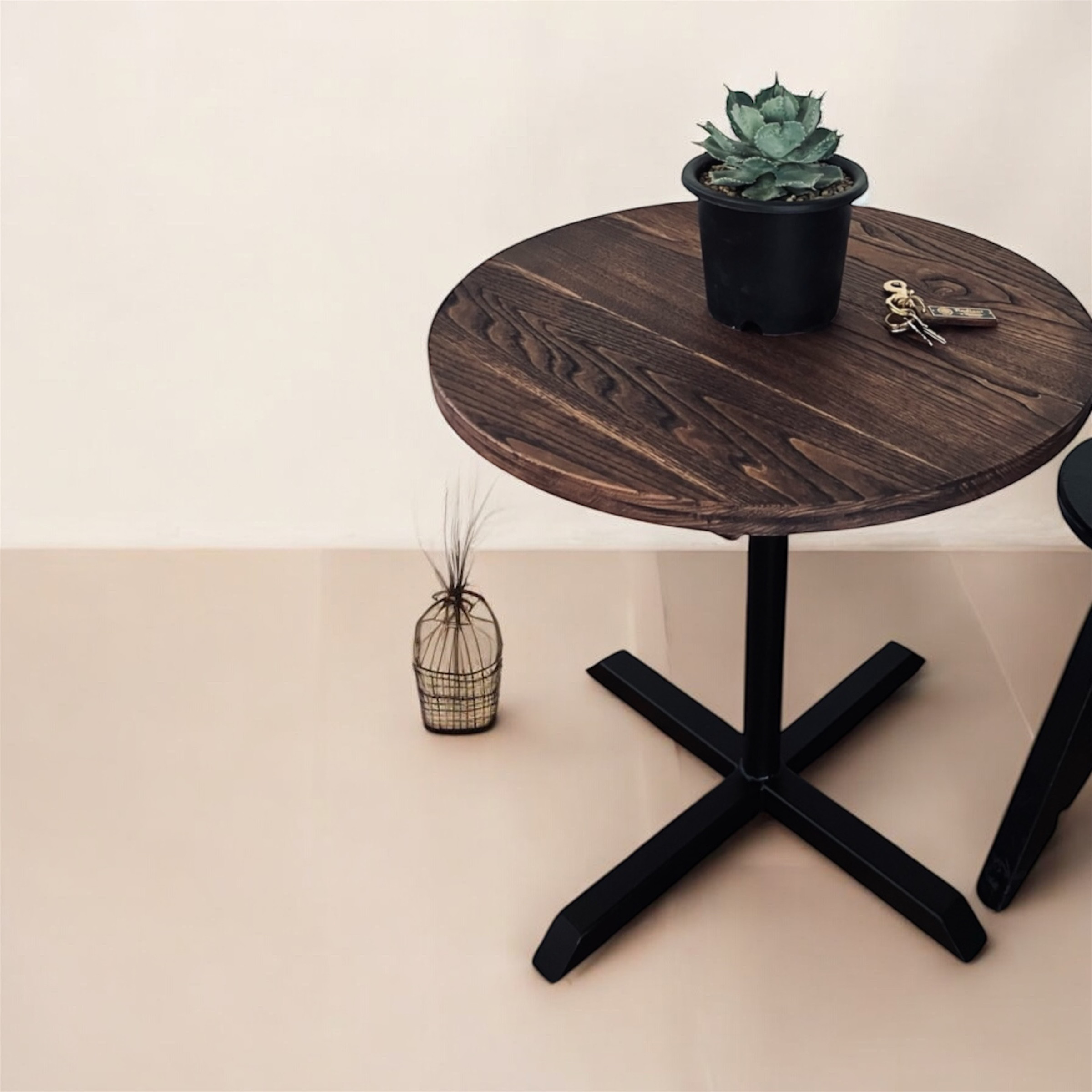 カフェテーブル　ラウンドテーブル