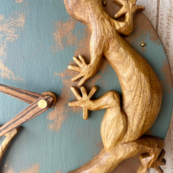 gecko wall clock Mulberry tree in Mikurajima 2枚目の画像