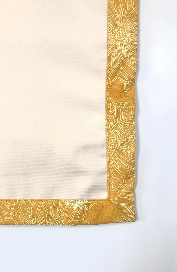 瞑想用アーサナ (瞑想用の下に引くマット）　meditation 瞑想用の下に引くマット ブラック孔雀の羽柄