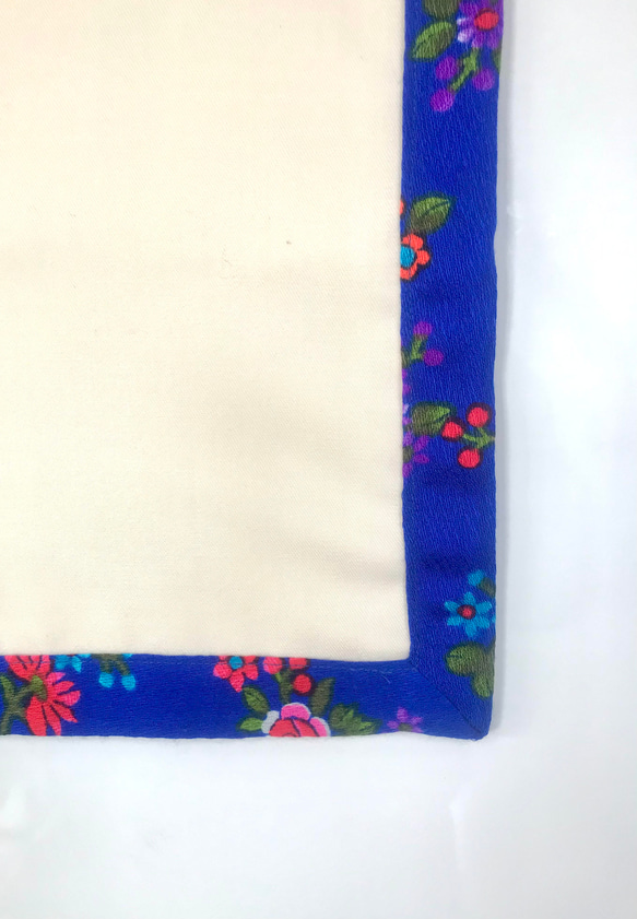 瞑想用アーサナ (瞑想用の下に引くマット）　meditation 瞑想用の下に引くマット ブラック孔雀の羽柄