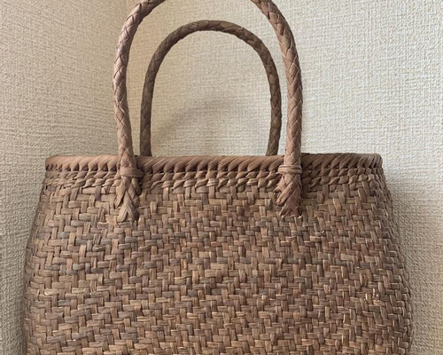 山葡萄 かごバッグ 手作り 網代編み 籠 手提げ 内布あり 楽天市場】【秋冬】山葡萄かごバッグ 手作り 山葡萄籠バッグ