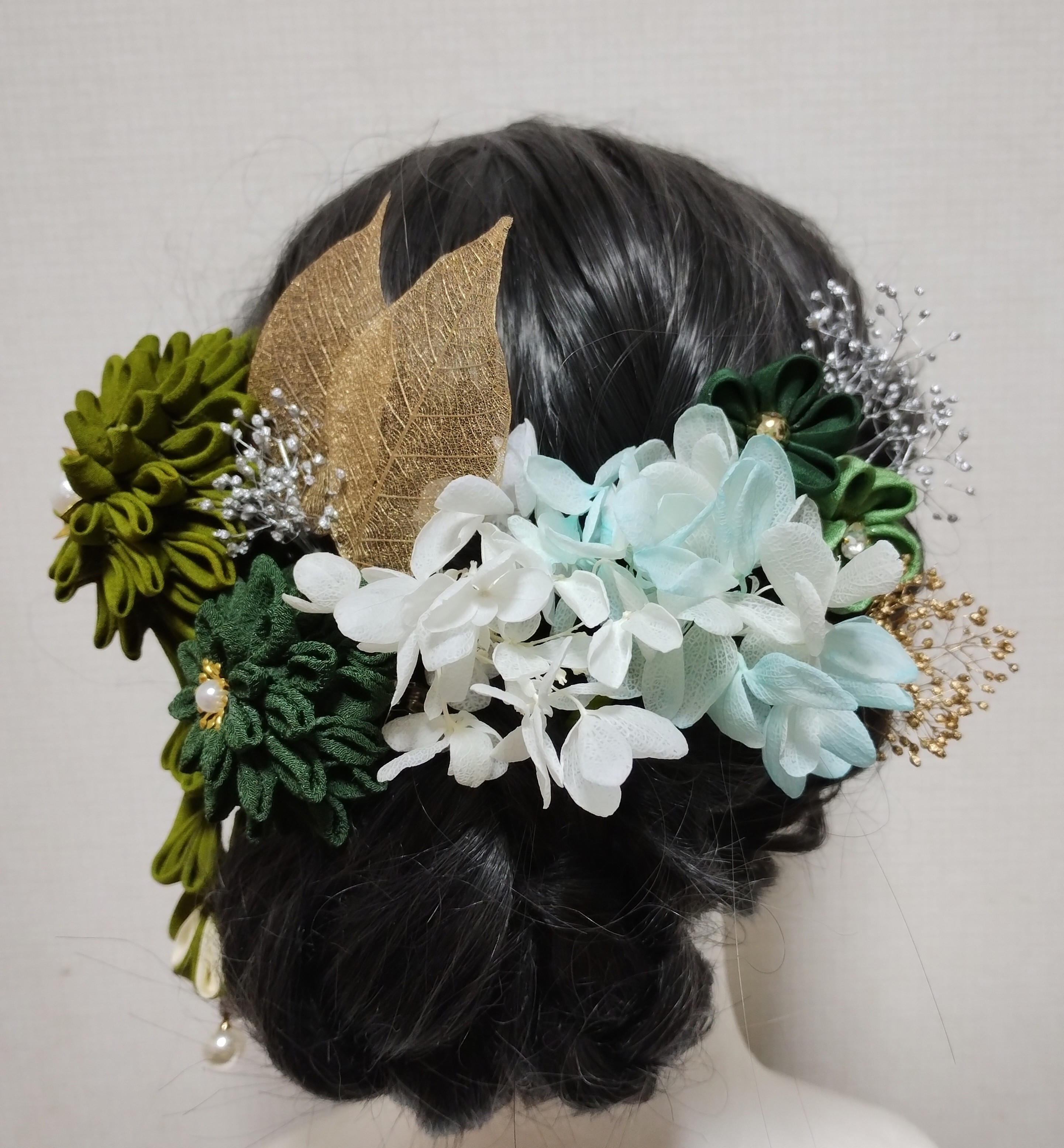 髪飾り　髪飾り緑　髪飾りグリーン　成人式髪飾り　卒業式髪飾り　七五三髪飾り　つまみ細工髪飾り　ヘッドドレス　色打掛　振袖
