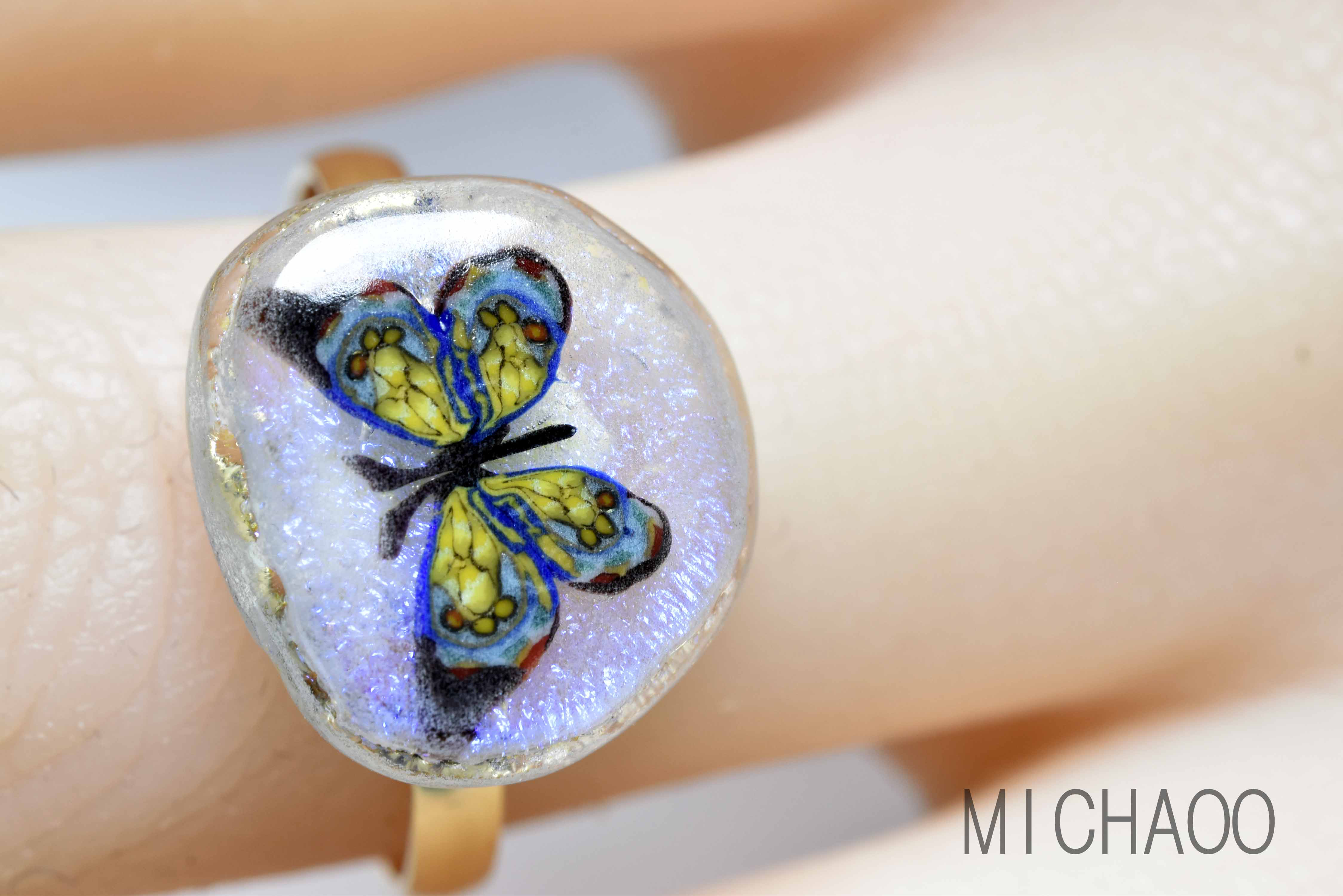 不思議なトンボ玉超細密技法　蝶の舞（10561-453）バタフライガラスリング　指輪