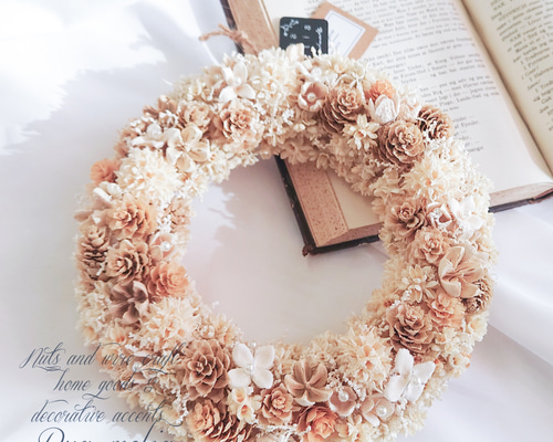 ナチュラルホワイト の 木の実 の リース | ドライフラワー プレゼント