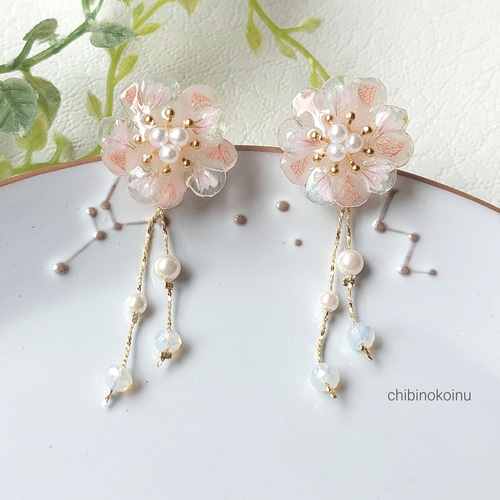 春色ほんのりピンクのボタニカル2wayピアス・イヤリング ピアス 